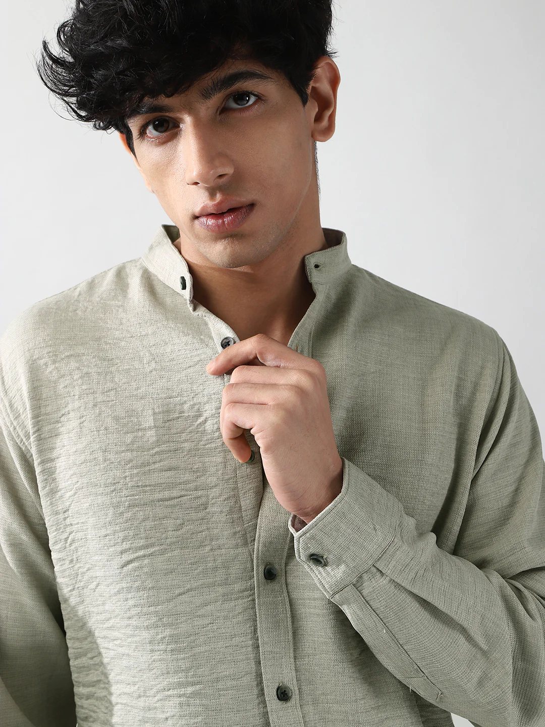 Men's Beige Linen Blend Full Sleeve Relaxed Fit Mandarin Collar Casual Solid Shirt - Image 6