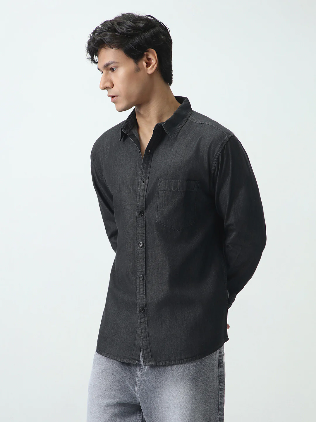 Men's Black Regular Fit Full Sleeve Solid Denim Shirt - Image 3