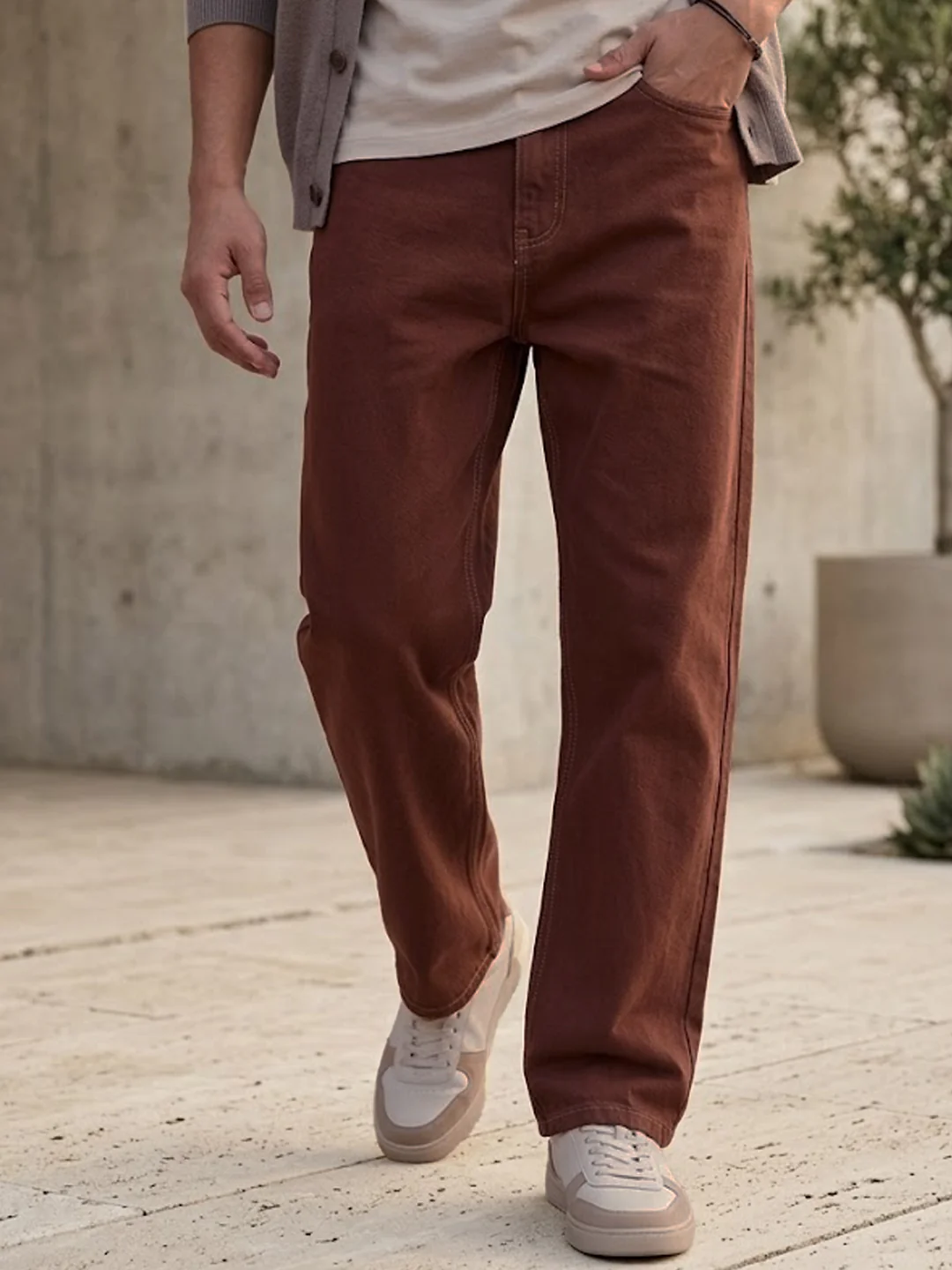 Men's Brown Loose Fit Washed Jeans Non-Stretchable