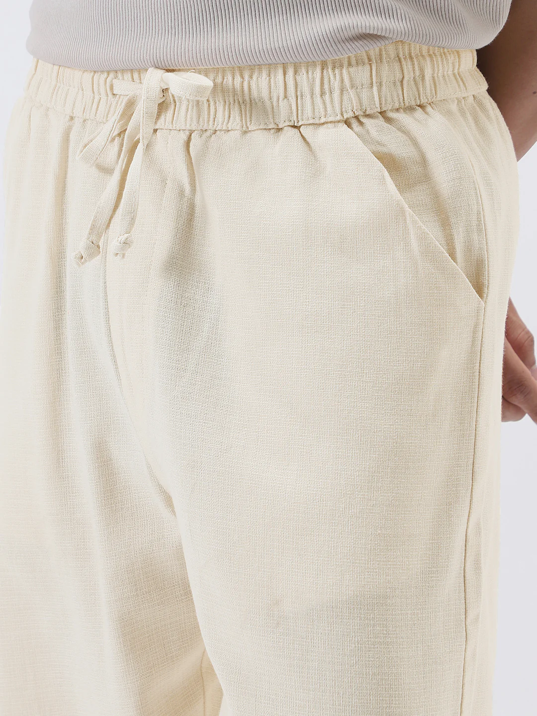 Men's Cream Loose Fit Solid Linen Blend Trousers Non-Stretchable - Image 5