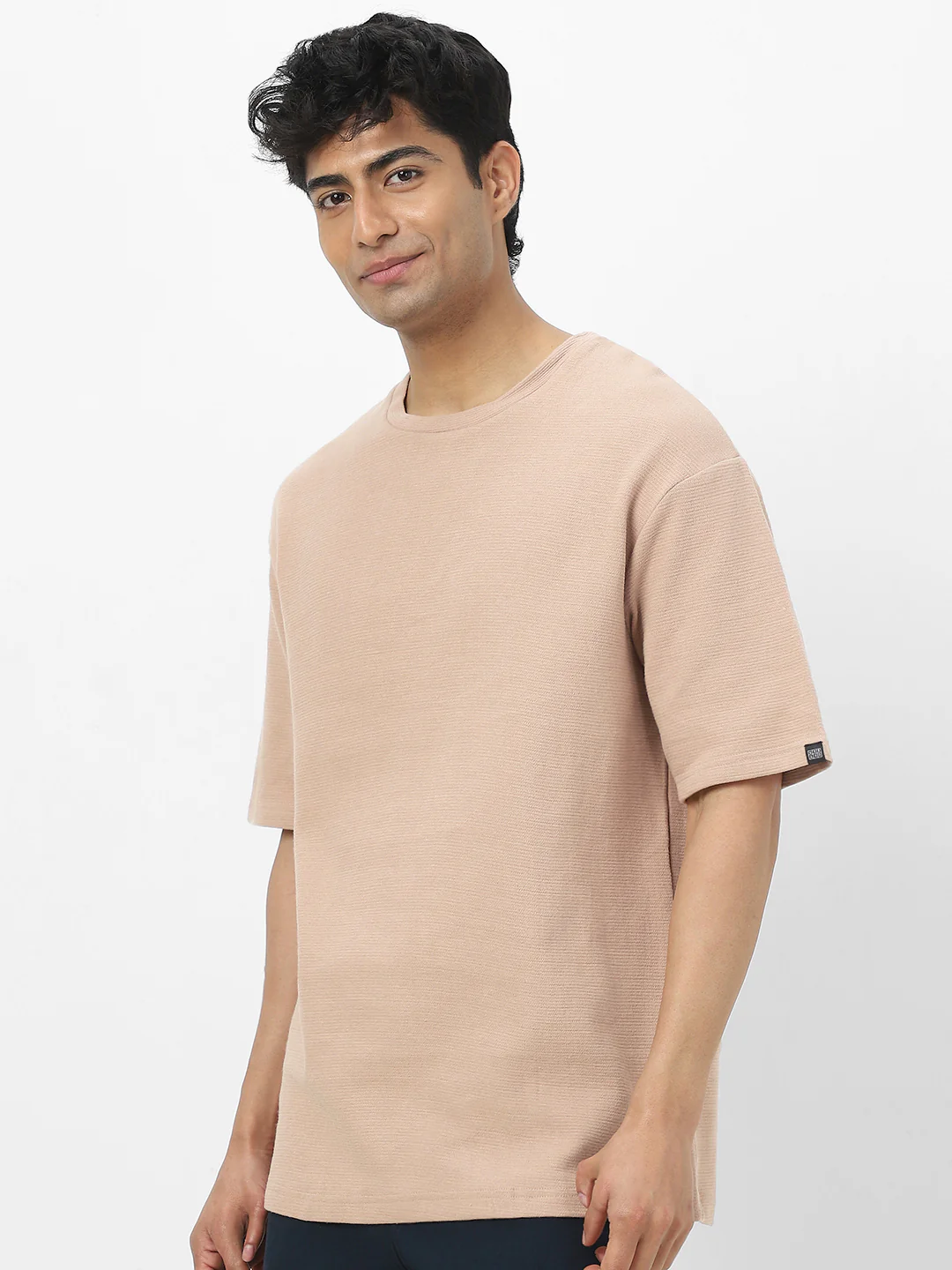 Men's Ginger Root Textured Round Neck Oversized Half Sleeve Cotton T-Shirt - Image 4
