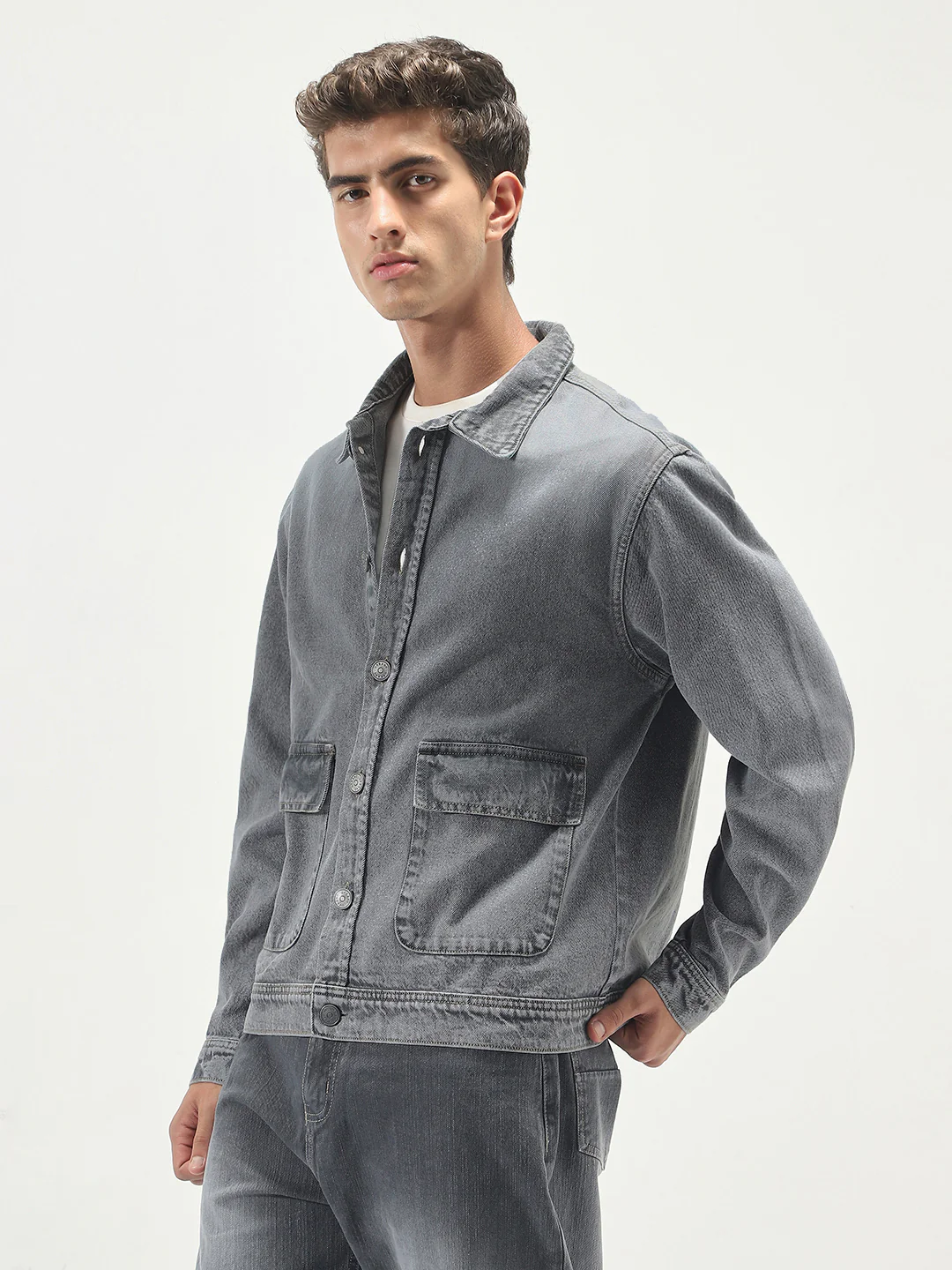 Men's Grey Relaxed Fit Full Sleeve Utility Denim Jacket - Image 2