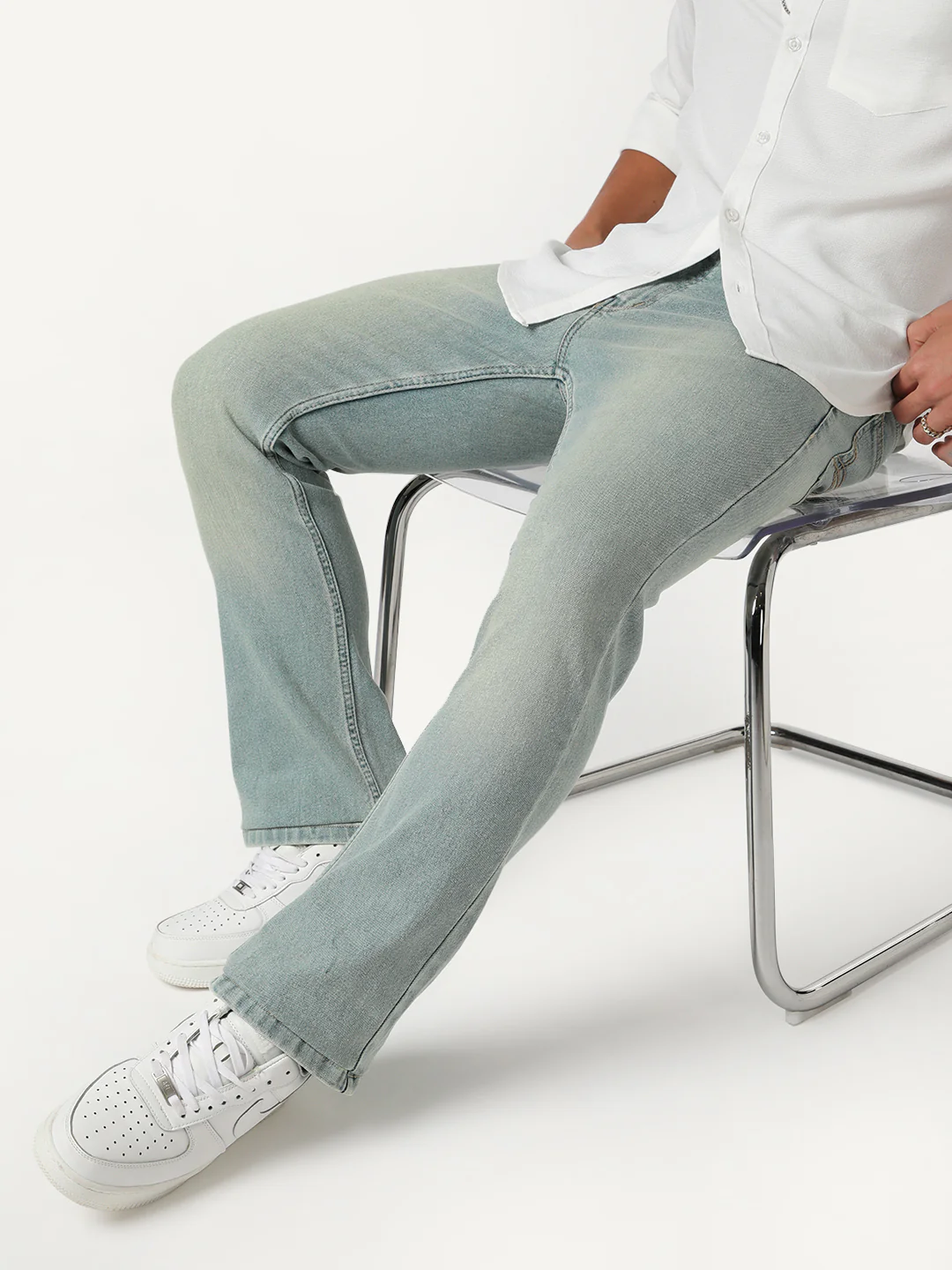 Men's Ice Blue Bootcut Fit Mid Rise Tinted Heavy Washed Jeans Stretchable