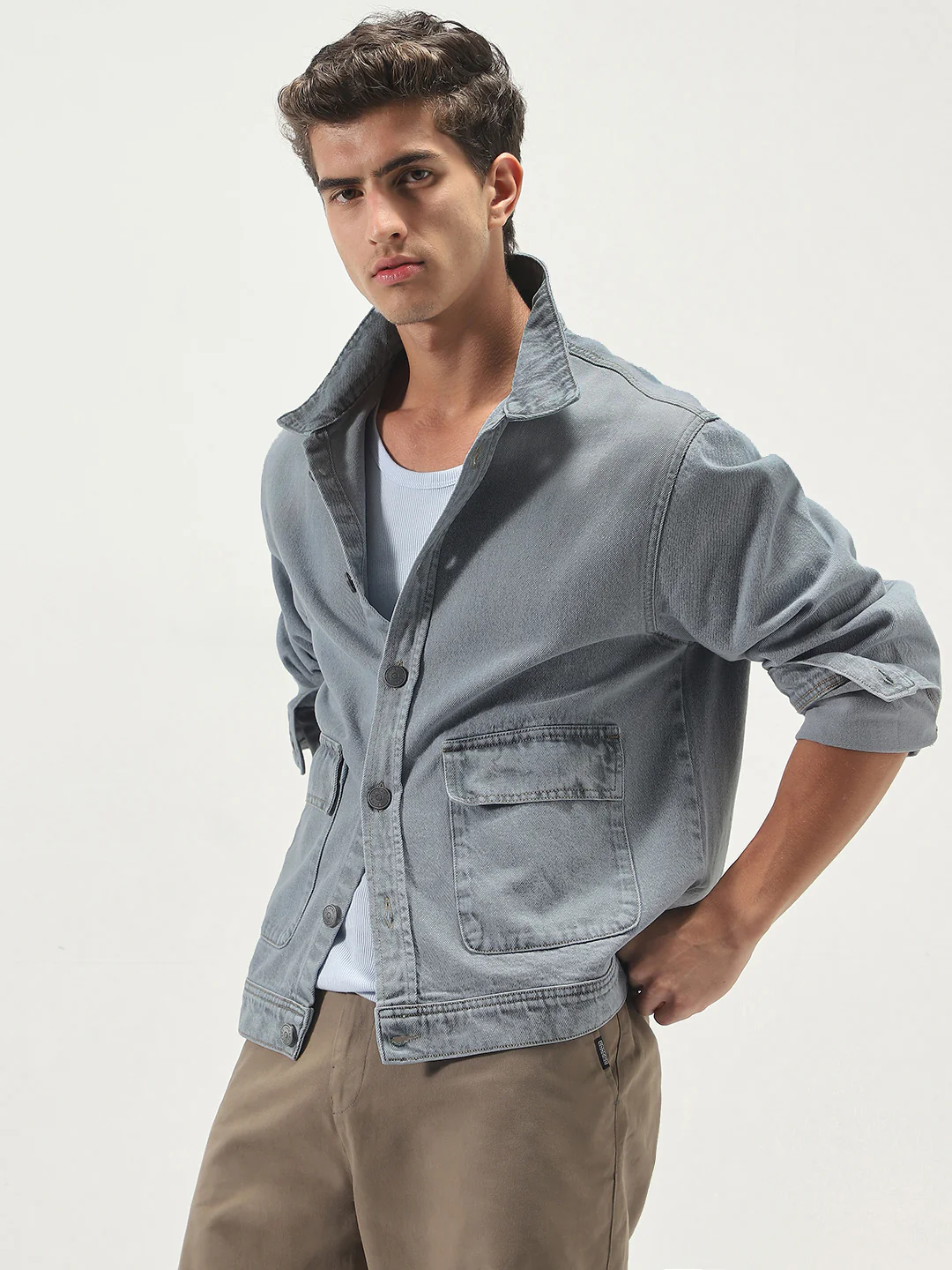 Men's Ice Grey Relaxed Fit Full Sleeve Utility Denim Jacket - Image 2