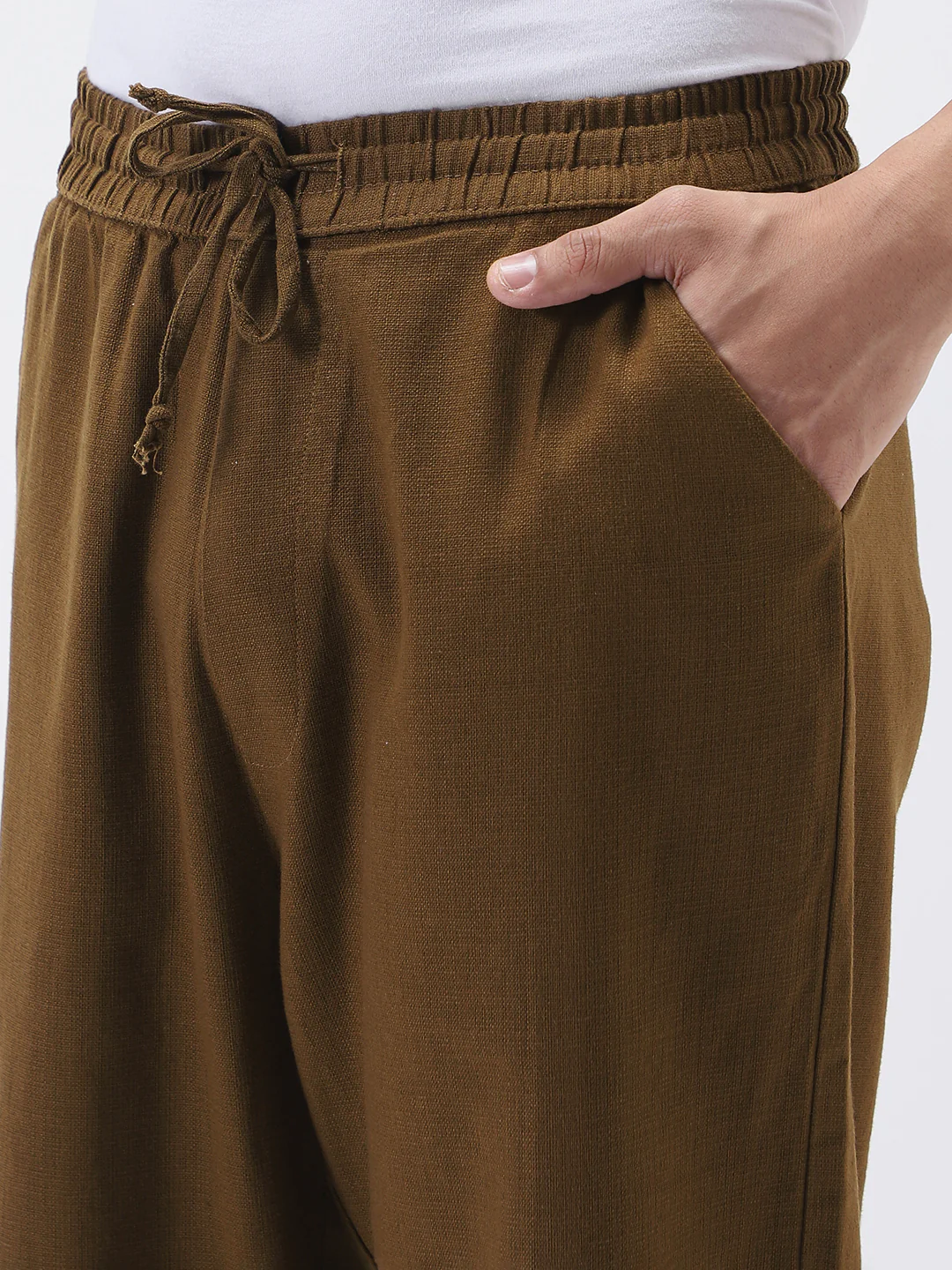 Men's Khaki Loose Fit Solid Linen Blend Trousers Non-Stretchable - Image 5