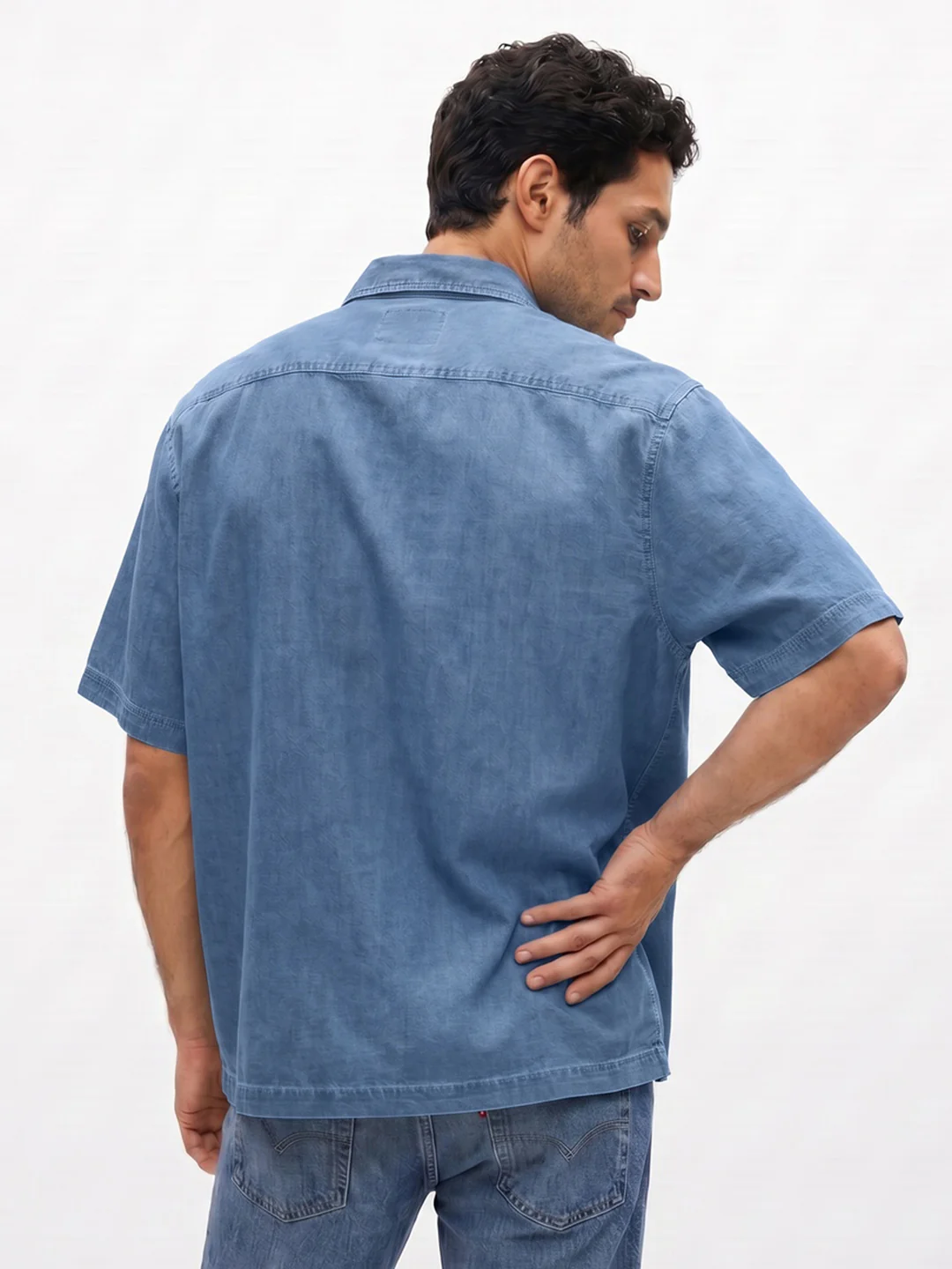 Men's Light Blue Oversized Fit Half Sleeve Solid Casual Denim Shirt - Image 3