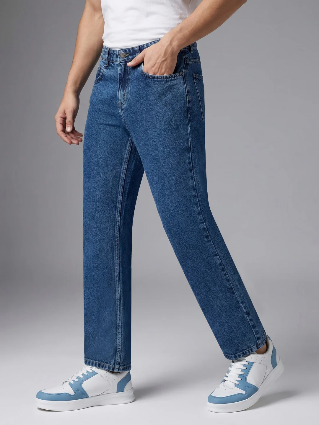 Men's Light Blue Relaxed Fit Washed Denim Jeans Non-Stretchable - Image 2