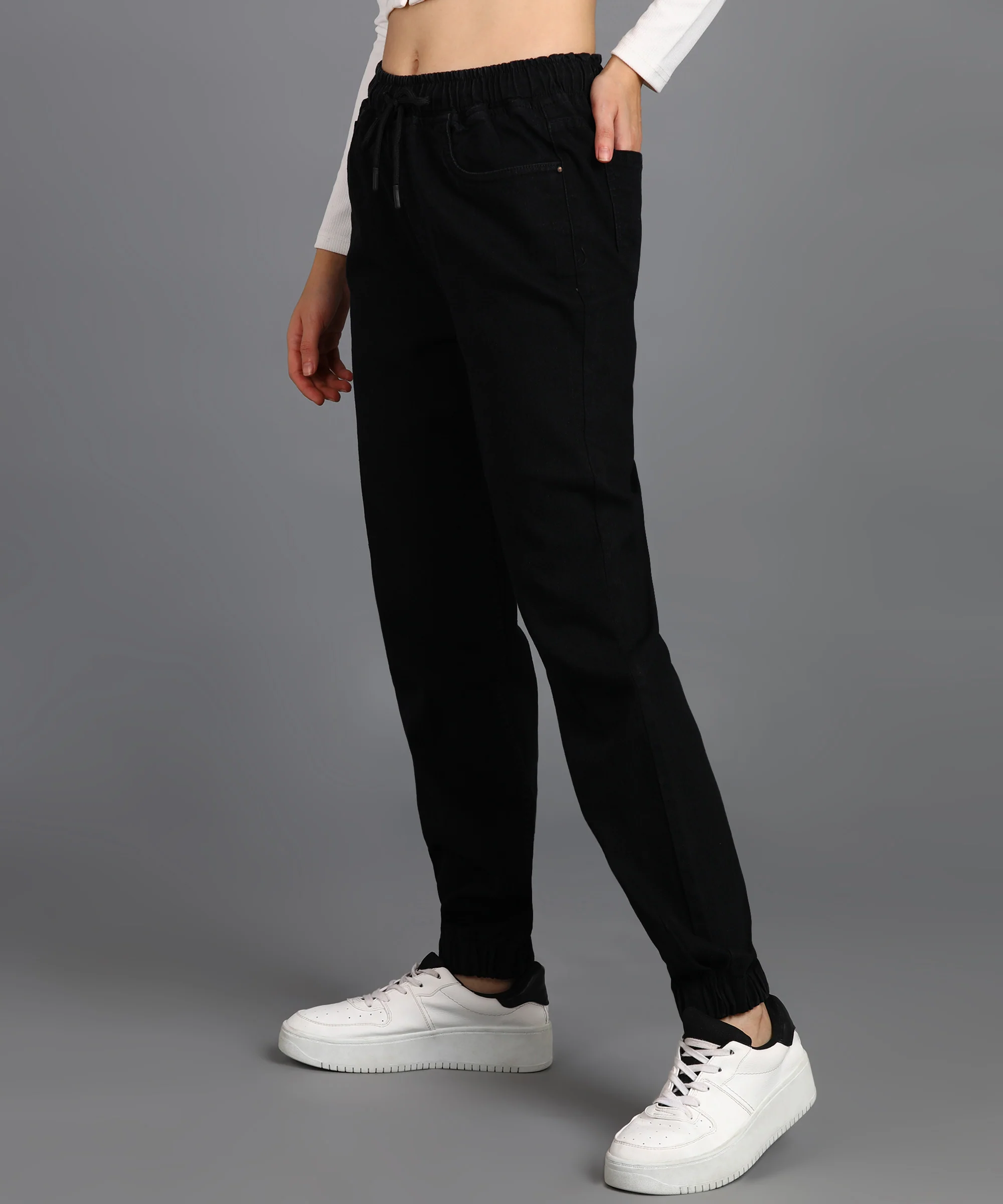 Women's Black Regular Fit Washed Jogger Jeans - Image 2