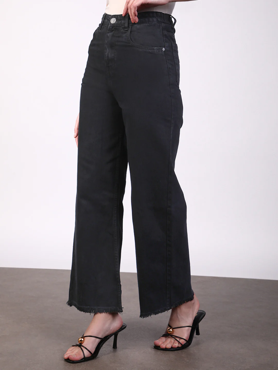 Women's Black Wide Leg Fit Washed Jeans - Image 2