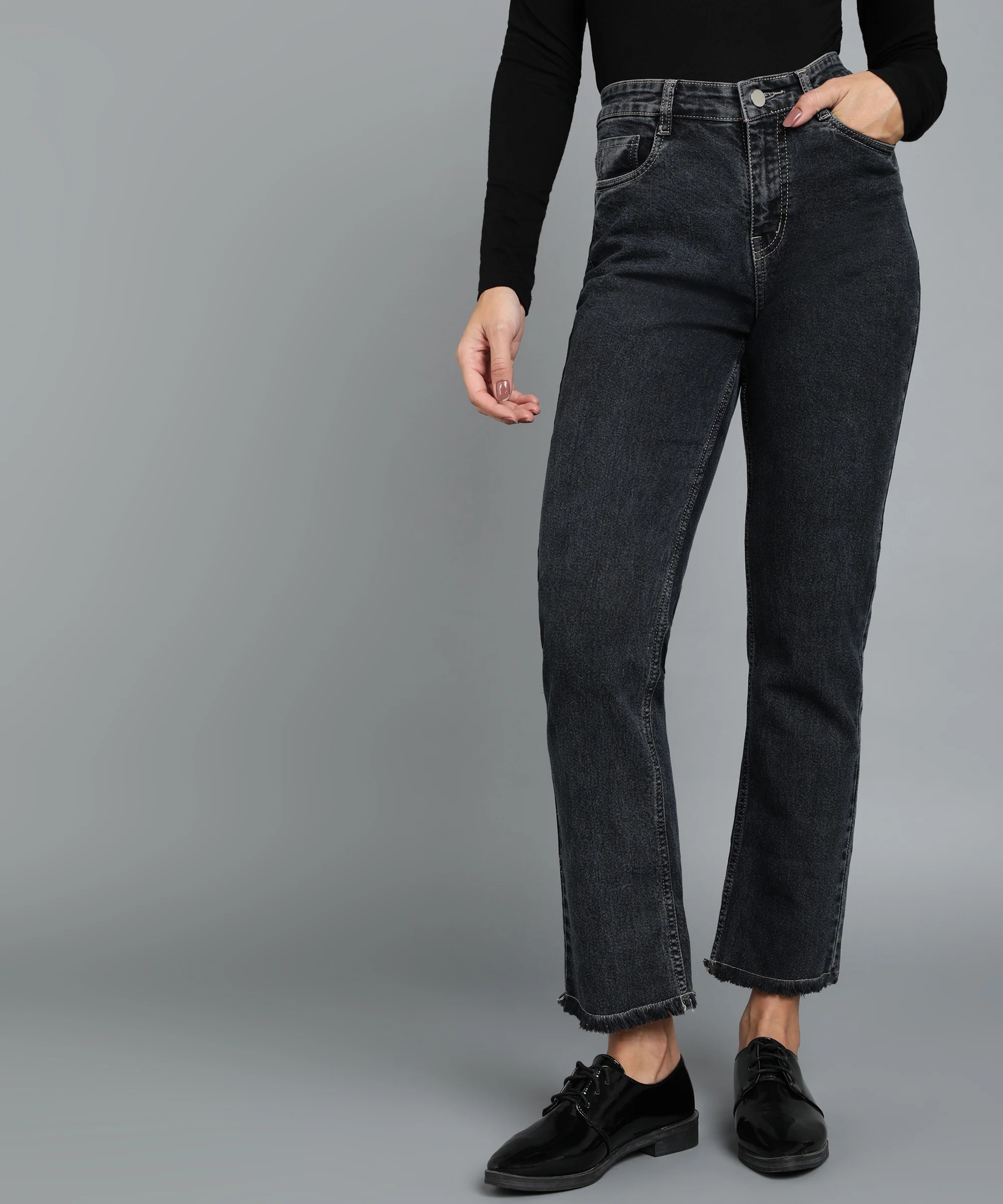 Women's Black Wide Leg Fit Washed Jeans