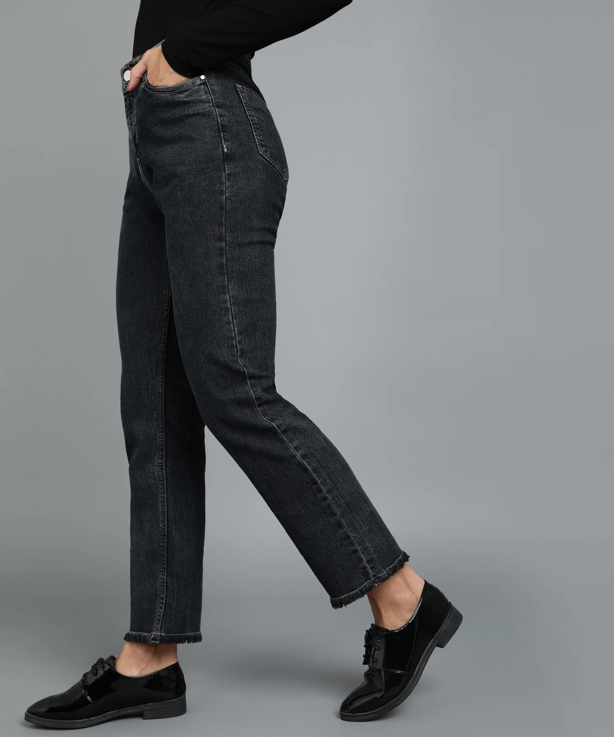 Women's Black Wide Leg Fit Washed Jeans - Image 2