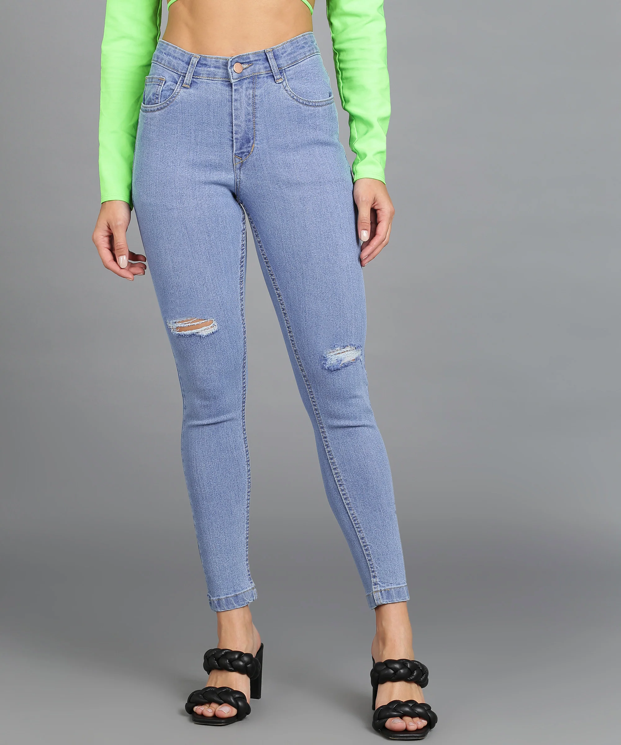 Women's Blue Skinny Fit Mild Distressed Washed Jeans