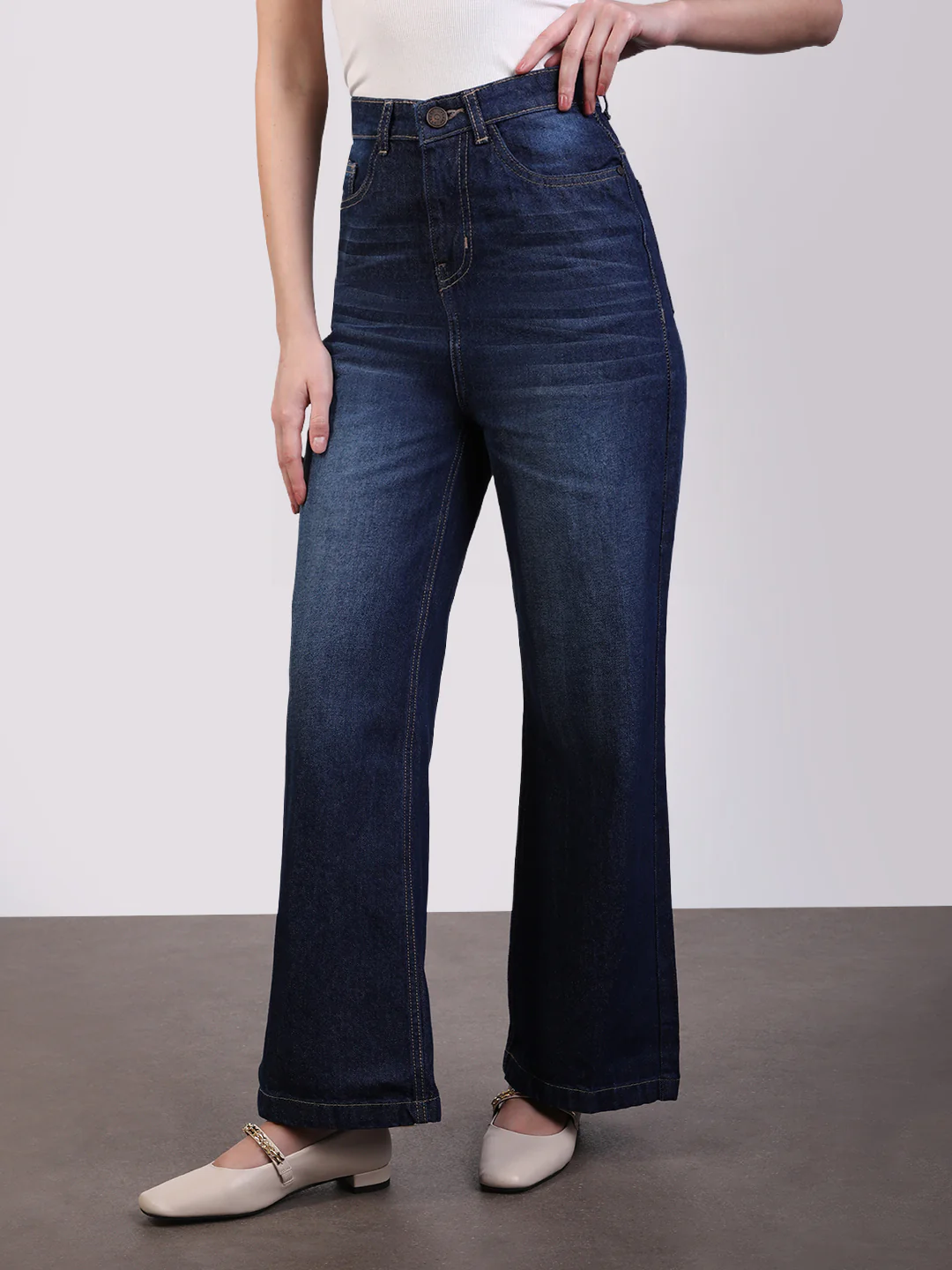 Women's Dark Blue Wide Leg Fit Washed Jeans - Image 3