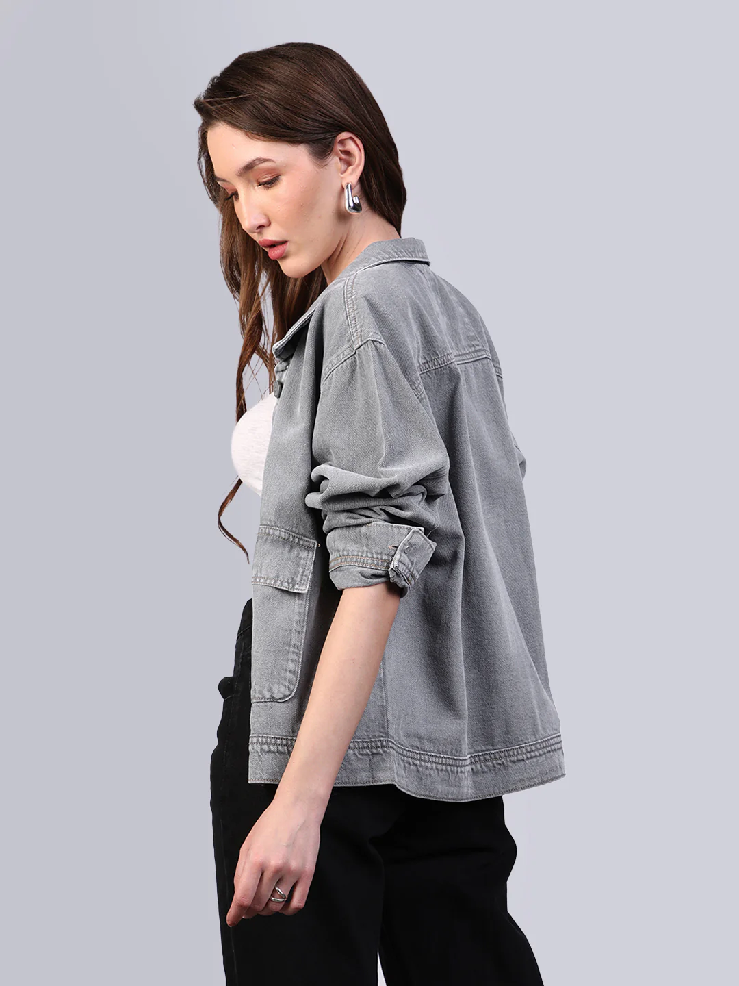 Women's Ice Grey Relaxed Fit Full Sleeve Utility Denim Jacket - Image 4