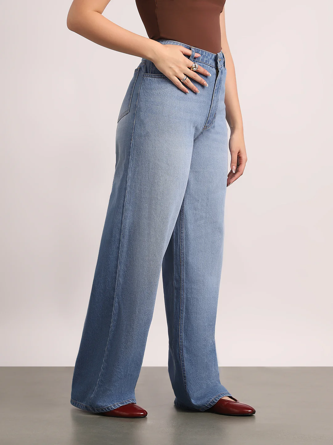 Women's Light Blue High Rise Baggy Fit Washed Jeans Non-Stretchable - Image 2
