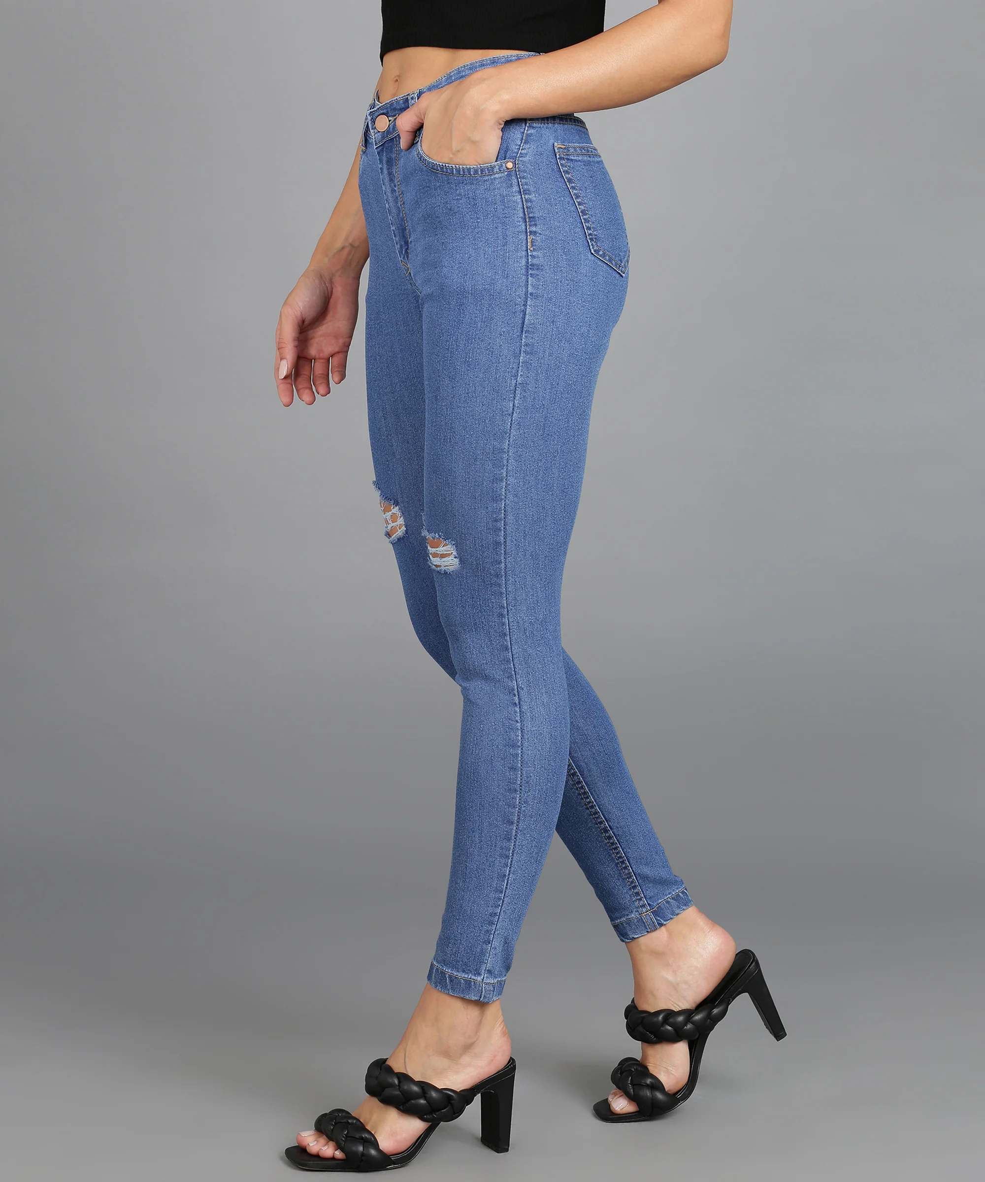 Women's Light Blue Skinny Fit Mild Distressed Washed Jeans - Image 2