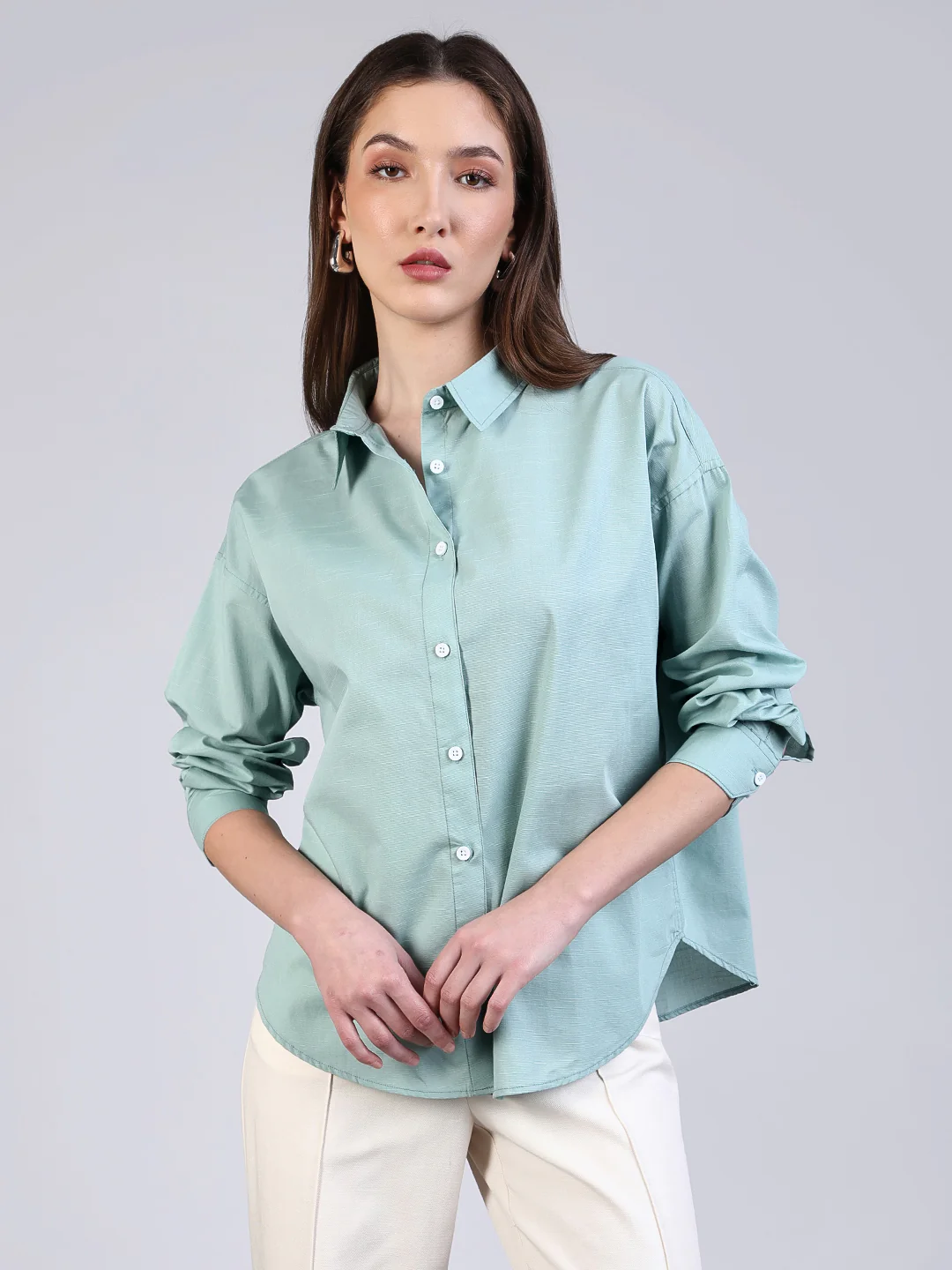 Women's Mint Cotton Full Sleeve Oversized Fit Casual Solid Slub Shirt with Spread Collar - Image 2