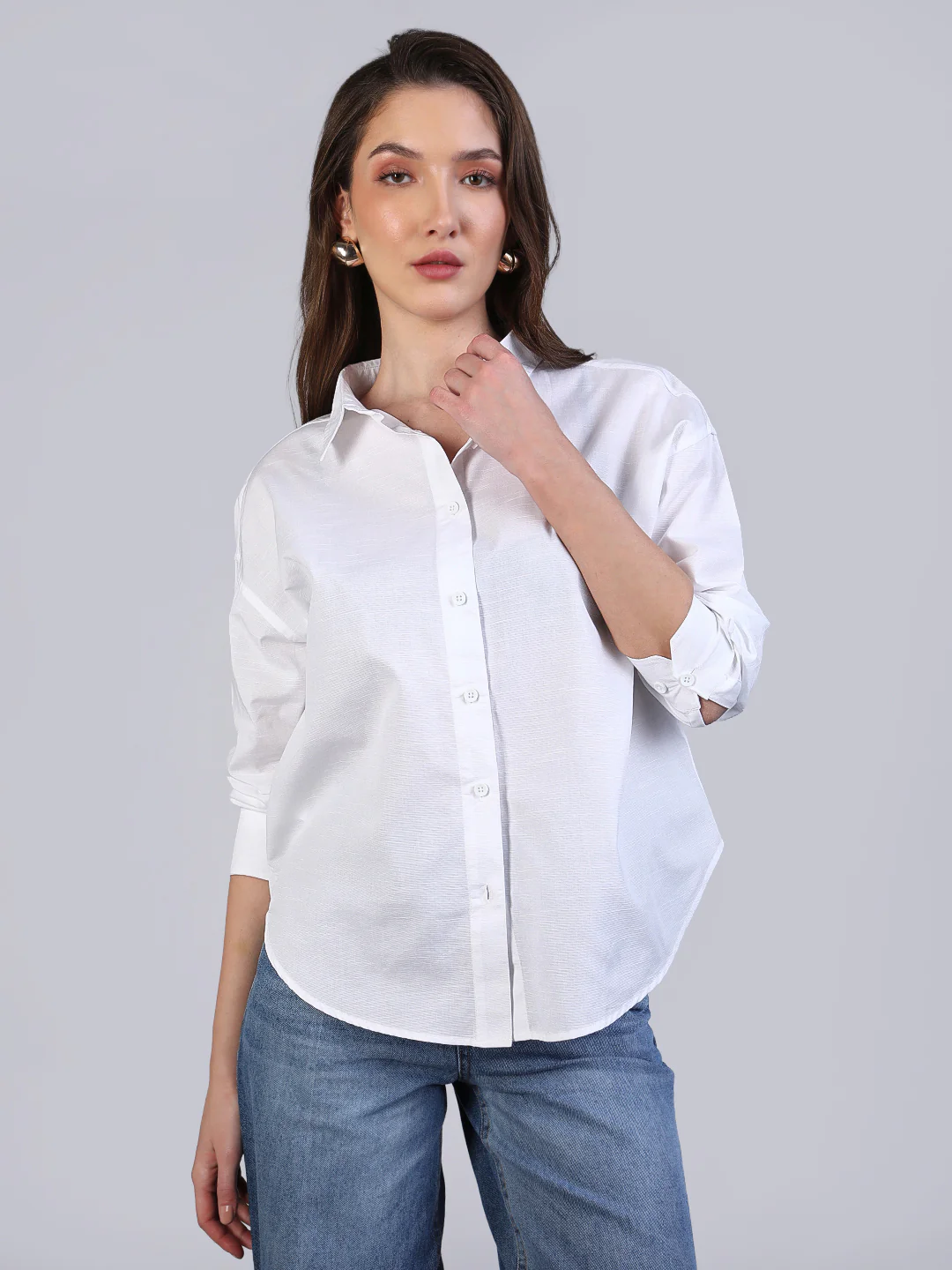 Women's White Cotton Full Sleeve Oversized Fit Casual Solid Slub Shirt with Spread Collar - Image 2