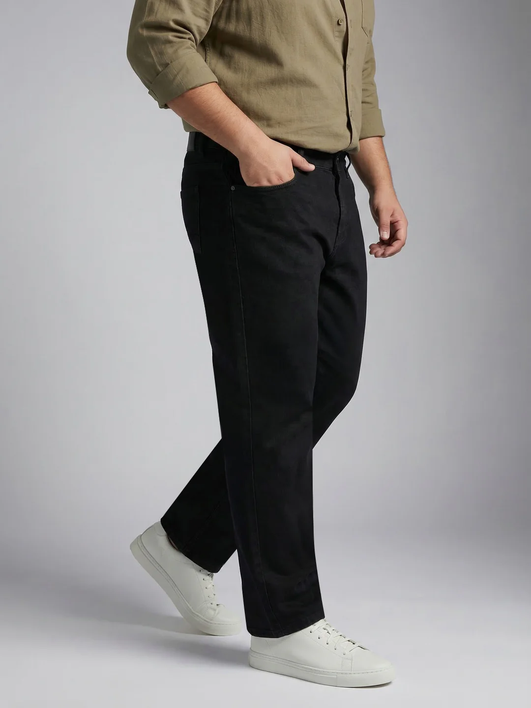 Plus Men's Black Relaxed Fit Washed Denim Jeans Non-Stretchable - Image 2