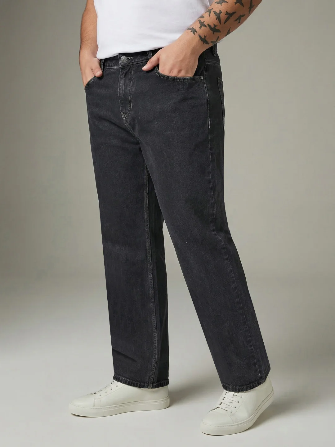 Plus Men's Dark Grey Relaxed Fit Washed Denim Jeans Non-Stretchable - Image 2