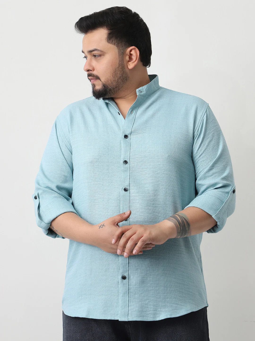 Plus Men's Light Blue Linen Blend Full Sleeve Relaxed Fit Mandarin Collar Casual Solid Shirt - Image 2
