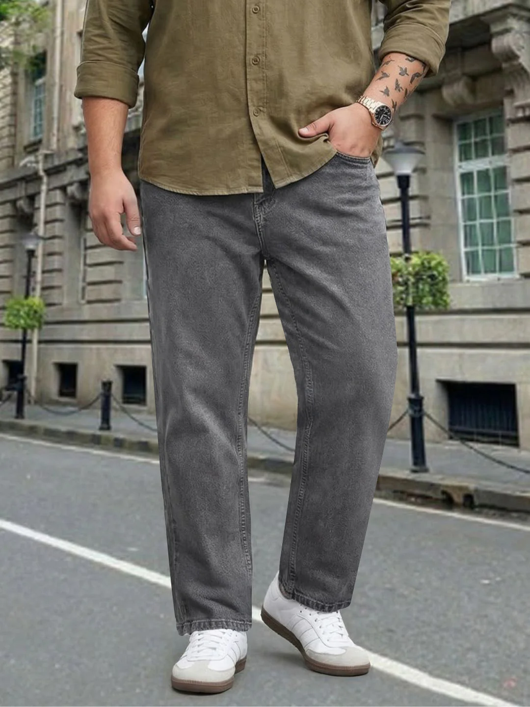 Plus Men's Light Grey Relaxed Fit Washed Denim Jeans Non-Stretchable