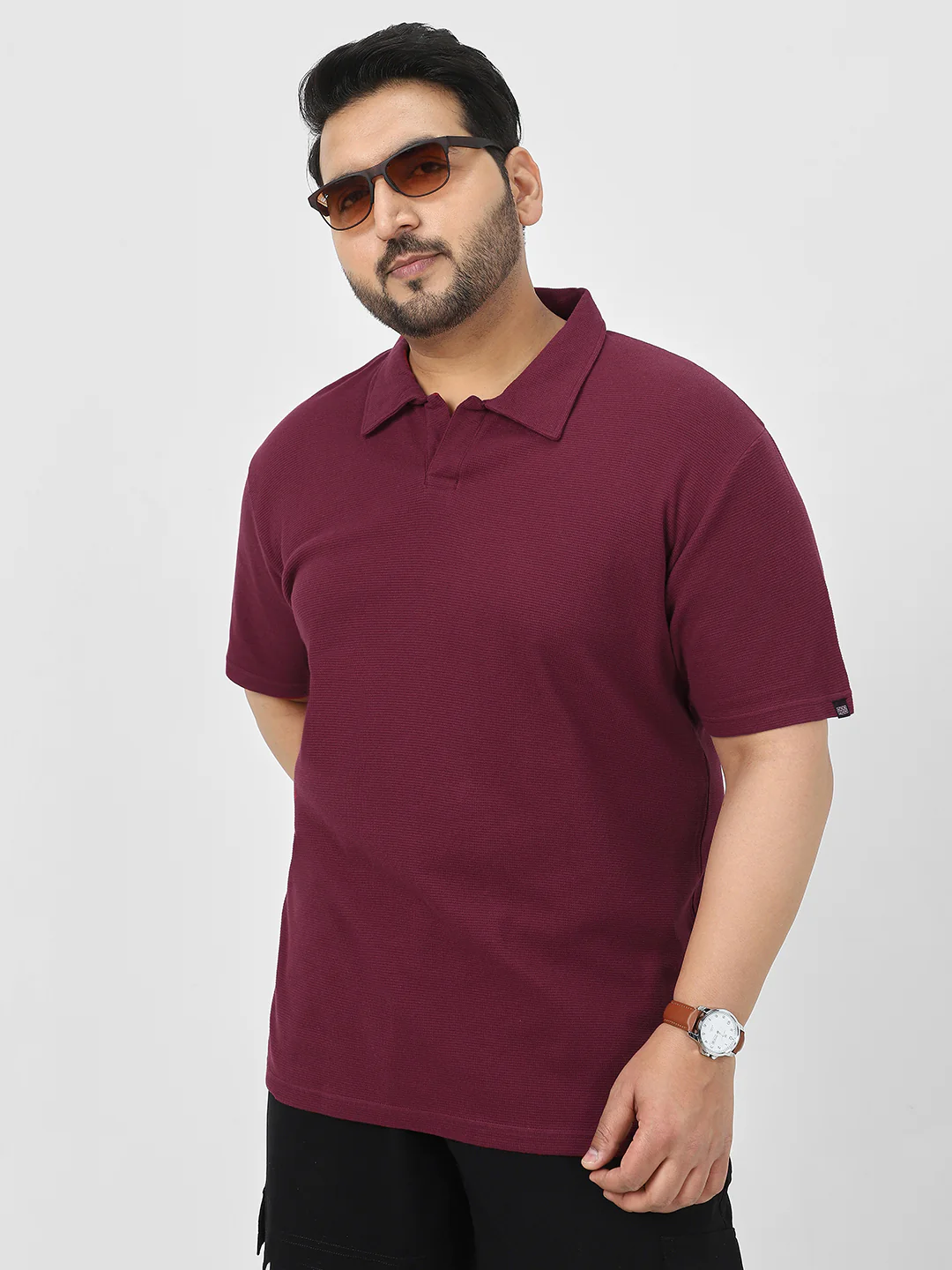 Plus Men's Maroon Textured Regular Fit Half Sleeve Cotton Polo T-Shirt - Image 2