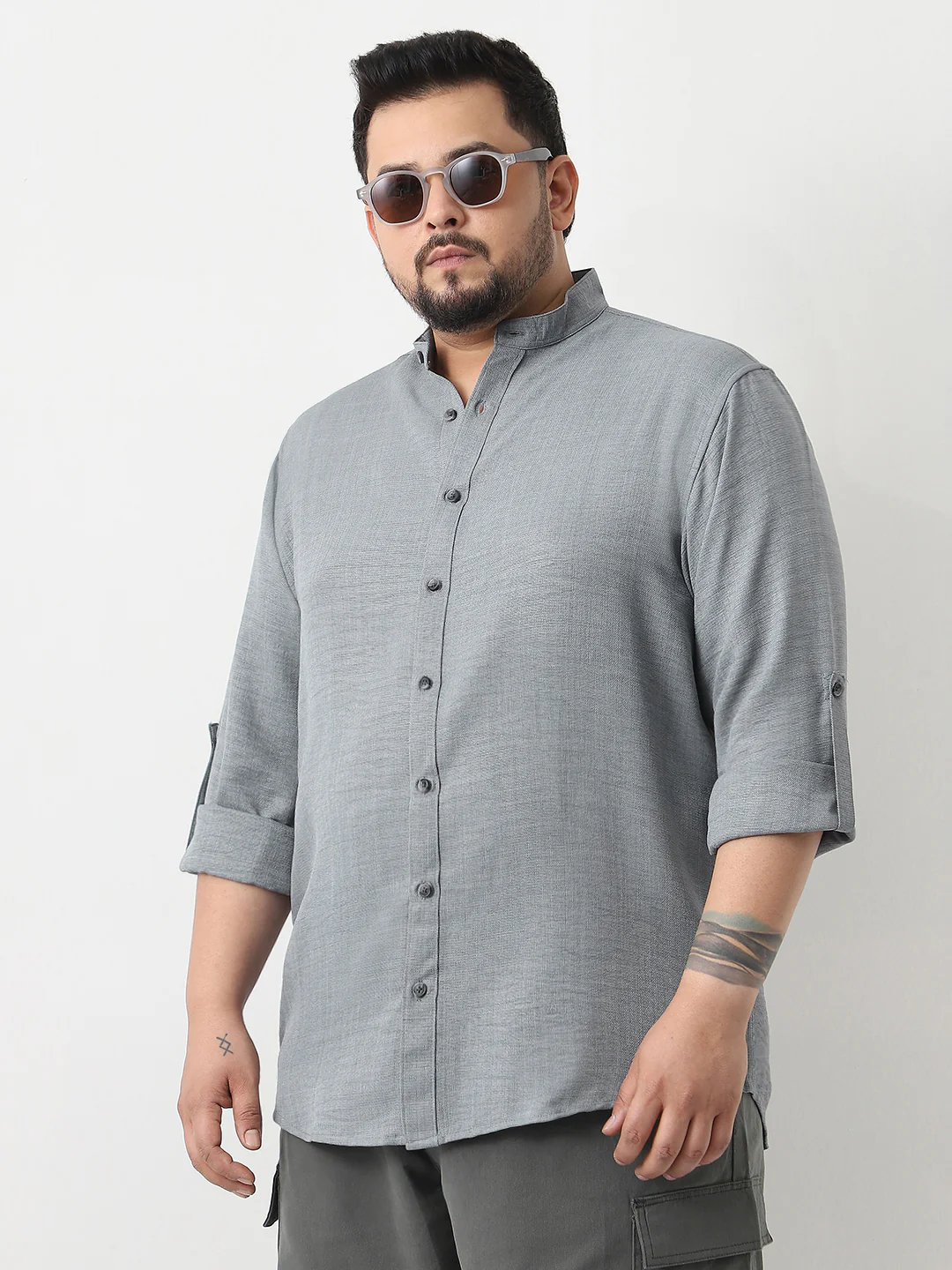 Plus Men's Metallic Blue Linen Blend Full Sleeve Relaxed Fit Mandarin Collar Casual Solid Shirt - Image 2