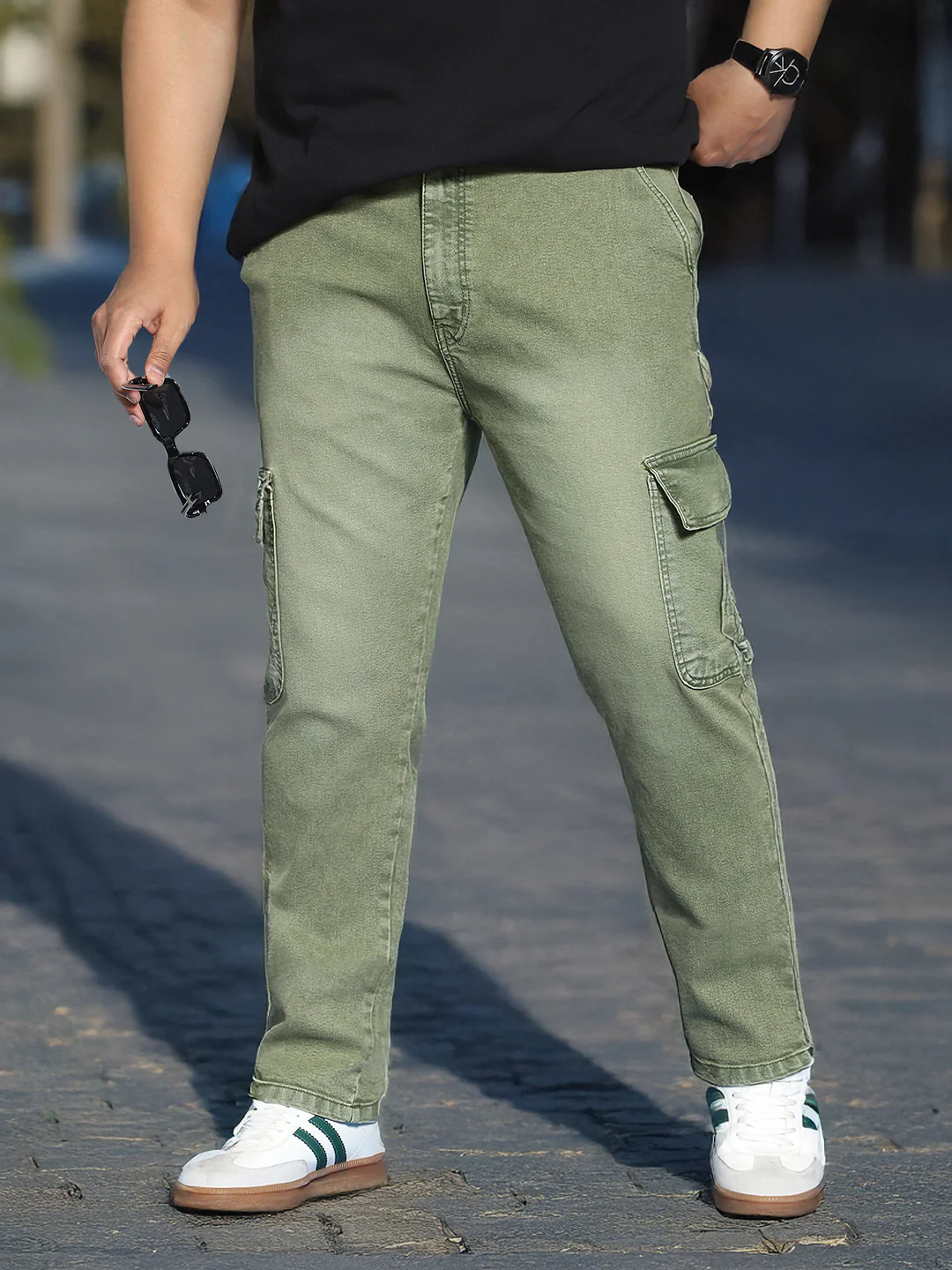 Plus Men's Olive Green Regular Fit Washed Cargo Jeans With 6 Pockets Stretchable